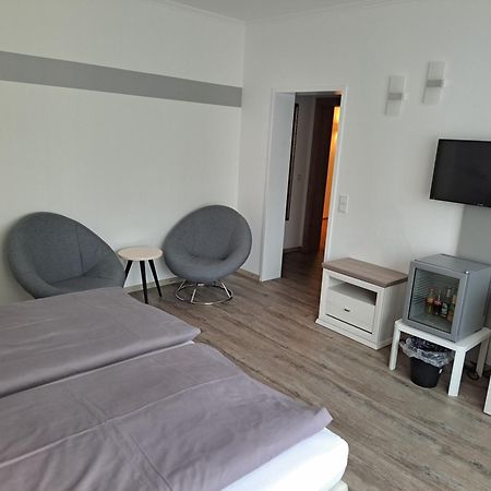 Hotel Angerland Garni Ratingen Bagian luar foto