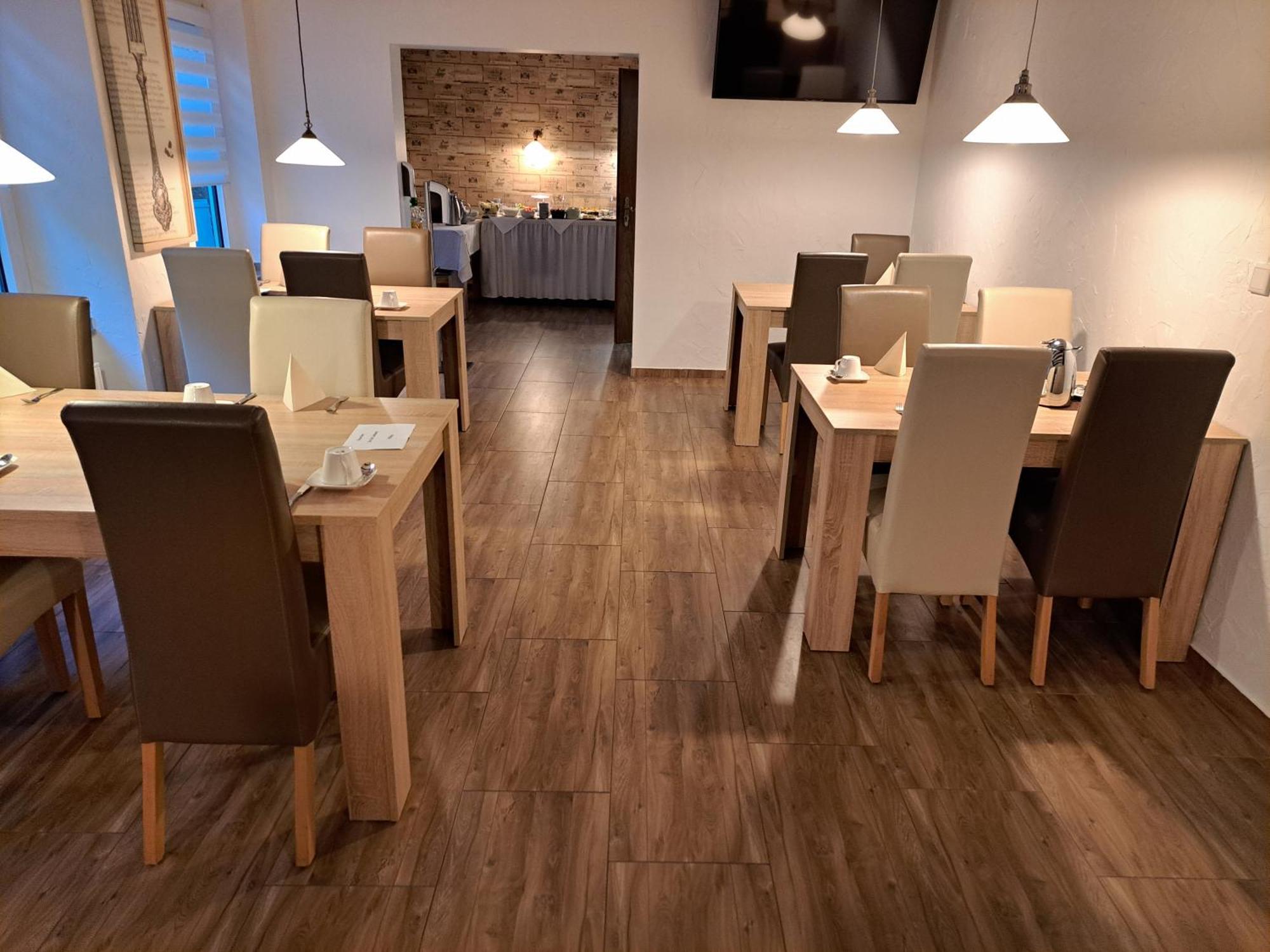 Hotel Angerland Garni Ratingen Bagian luar foto