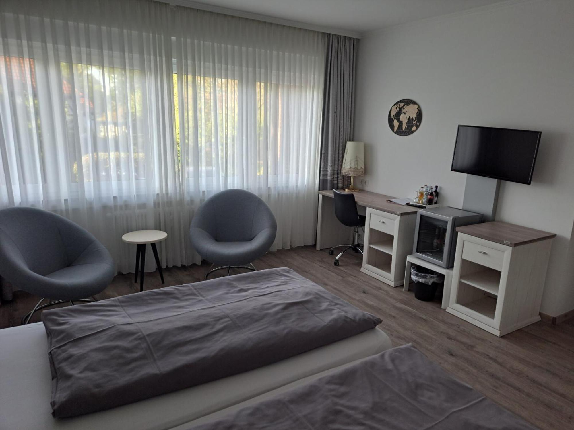Hotel Angerland Garni Ratingen Bagian luar foto