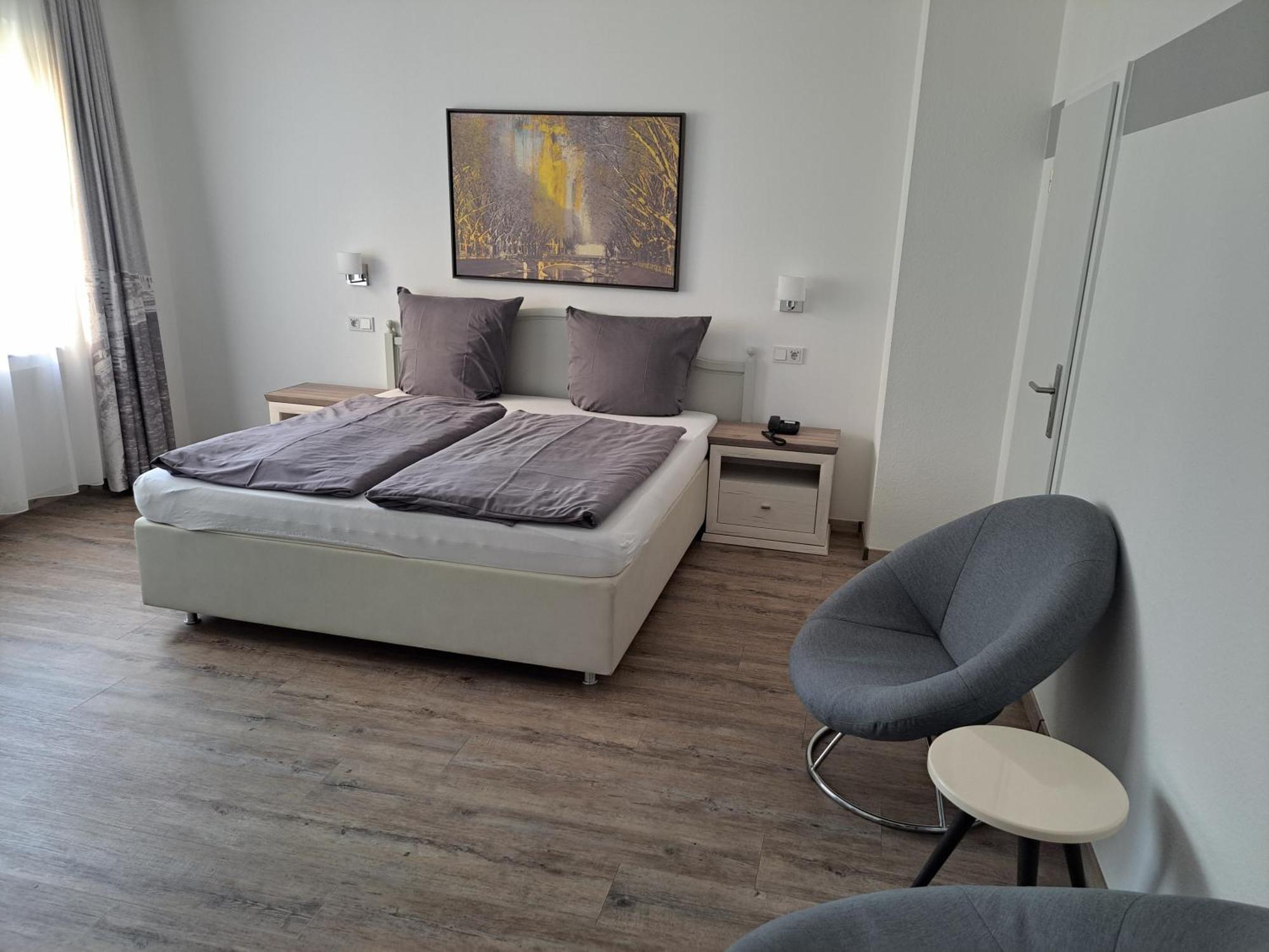 Hotel Angerland Garni Ratingen Bagian luar foto